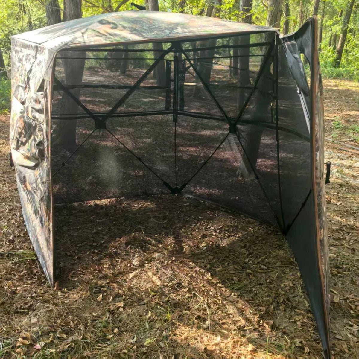 Instant-Deploy Hunting Blind — Portable Wind-Resistant Shelter Tent